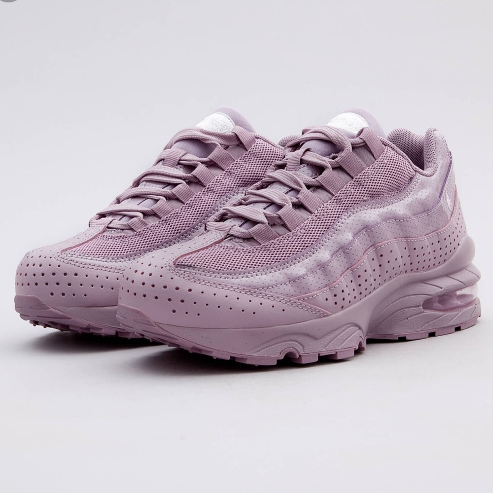 ‼️Sold ‼️🔥 Rare Nike Air Max 95 SE Pink 6Y/7.5W - Picture 2 of 8